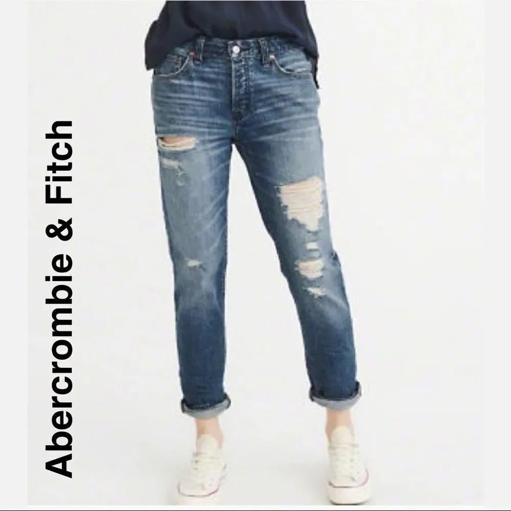 ✨HP✨Ames Slim Boyfriend Jeans✨